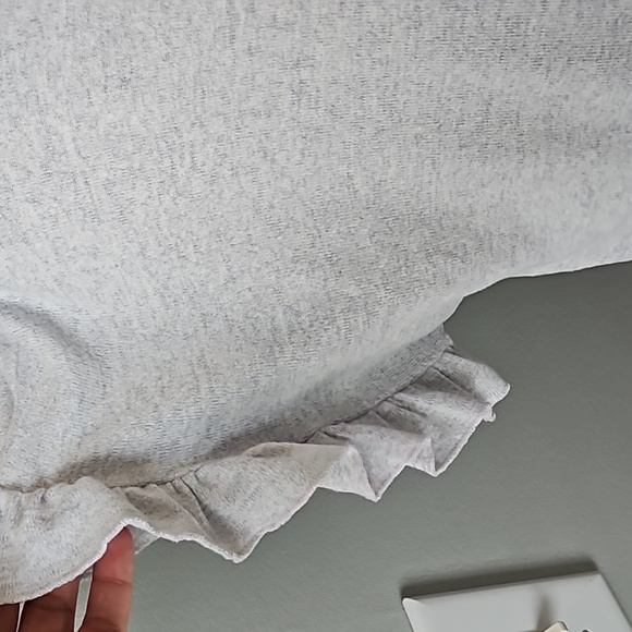 Euc ruffle sleeves tir front super soft top (D54) - Picture 2 of 4